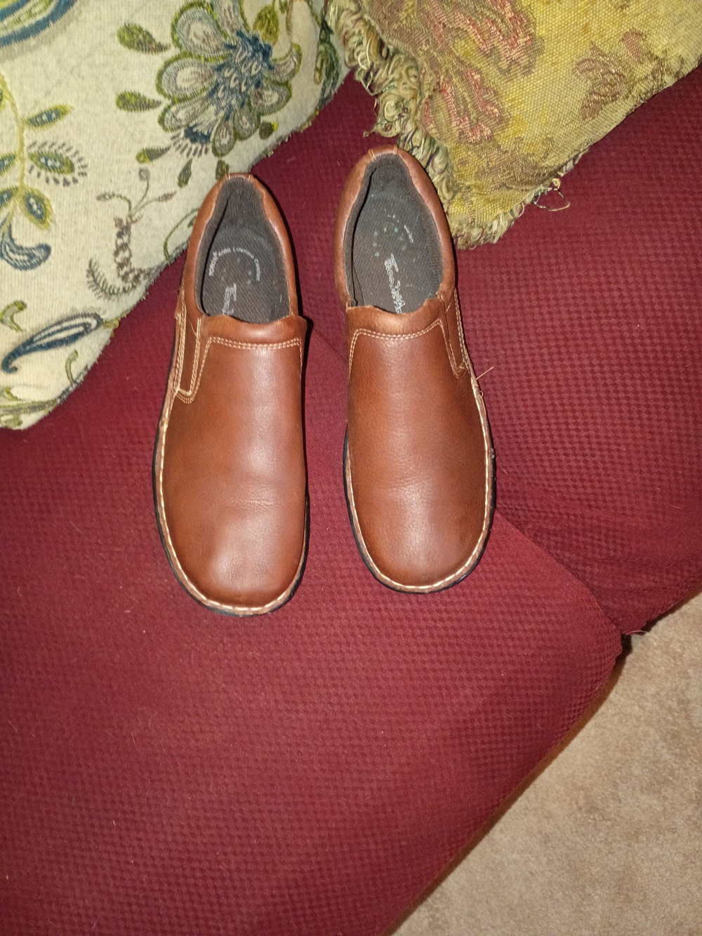 Thom McAn Women's Brown Leather Slip-On Casual Comfort Shoe